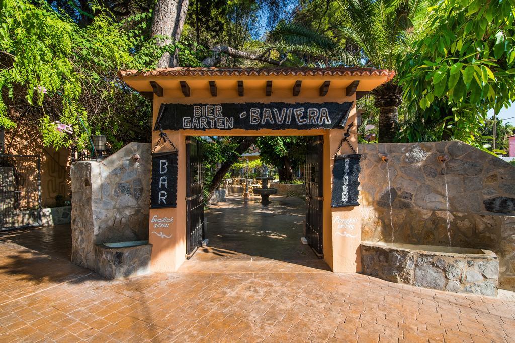 Hotel Baviera Cala Ratjada  Exterior photo